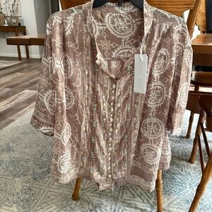 Karyn Seo Toni Blouse NWT Almondine. Embroidered and Beads Sz Lg  Ret $98